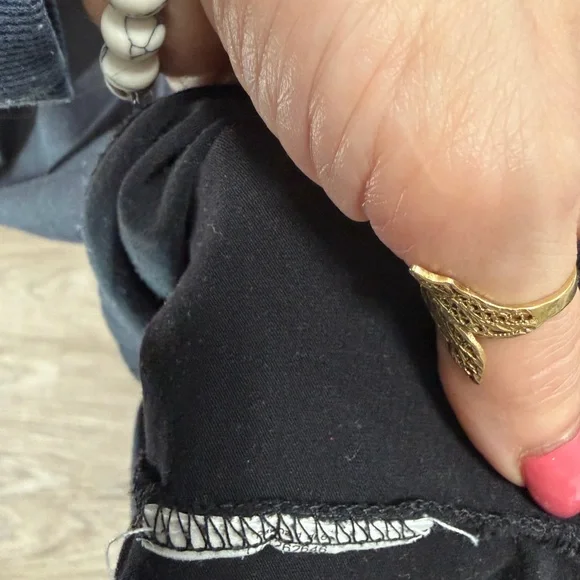 LOVE MOSCHINO - Milano Black Tee - Picture 5 of 5